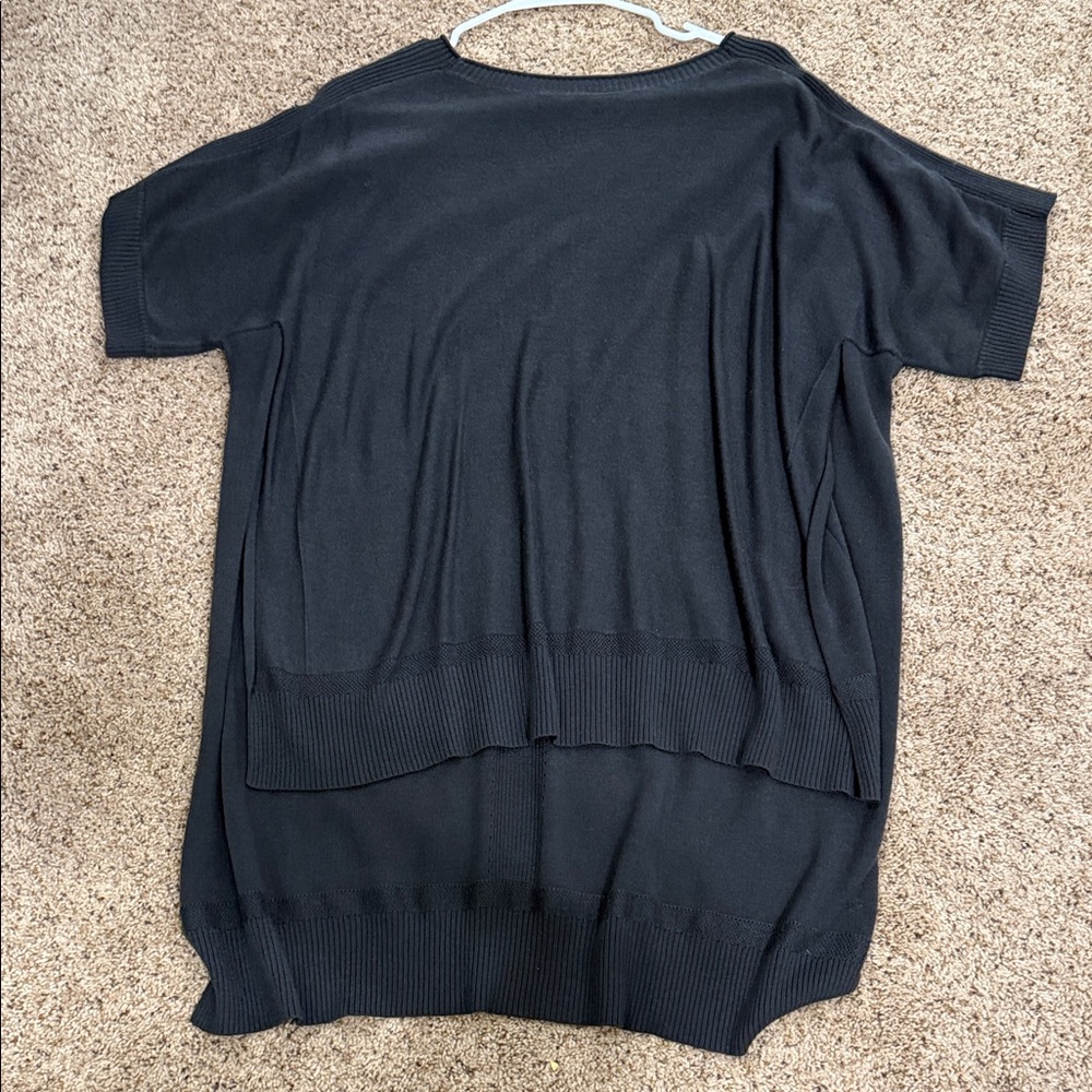 lululemon athletica Black Short Sleeve Knit Pullover